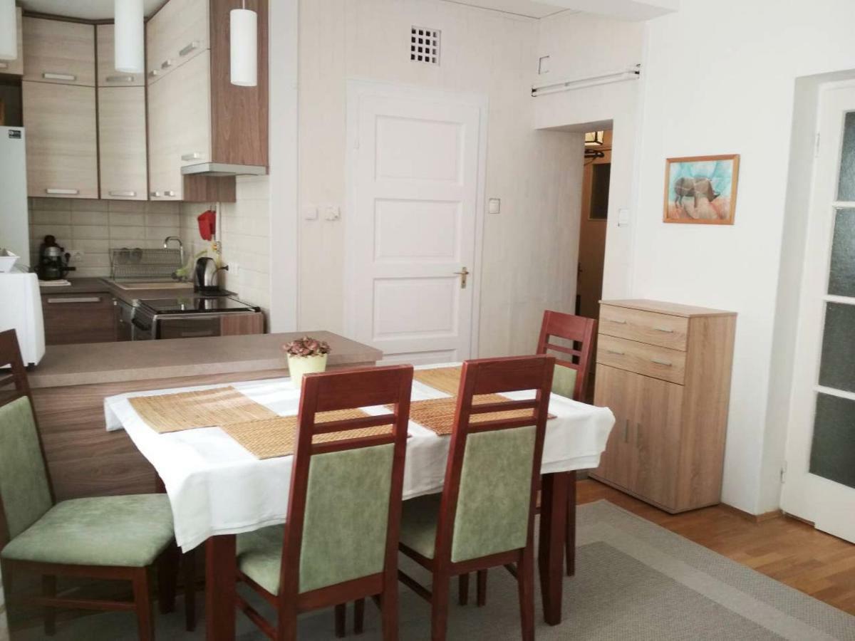 Zsuzsa Apartman Budapest Exterior foto
